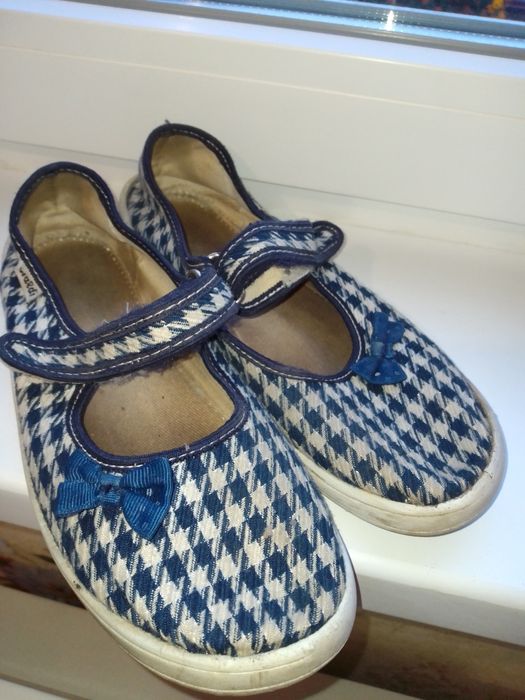 Продам двоє туфлів за ціною одного