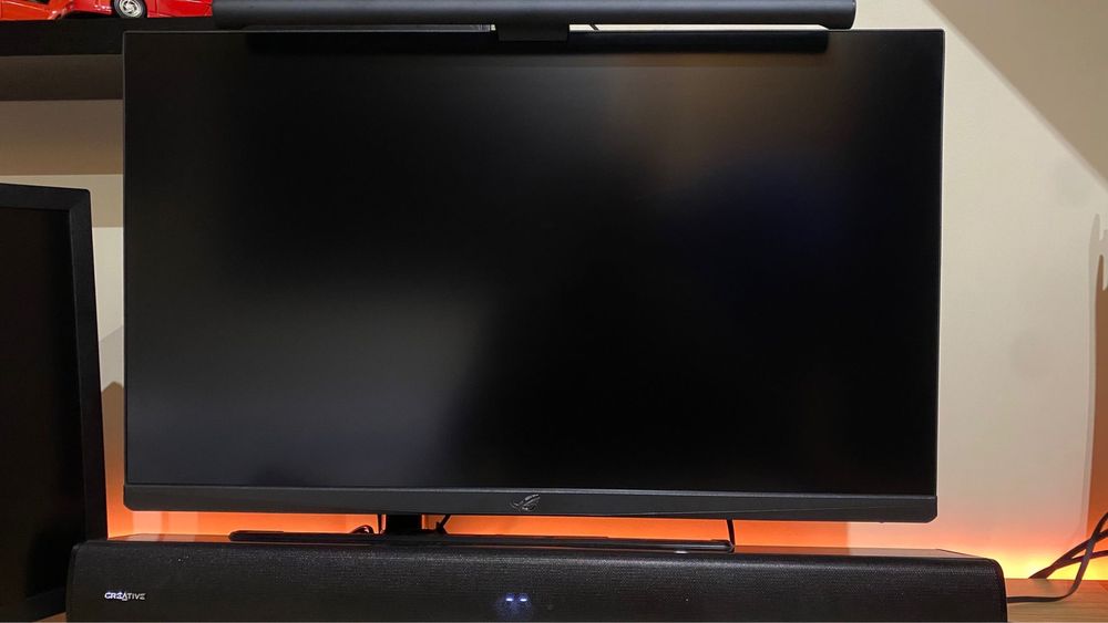 Monitor Asus Rog Swift PG27UQR 27”- Excelente estad