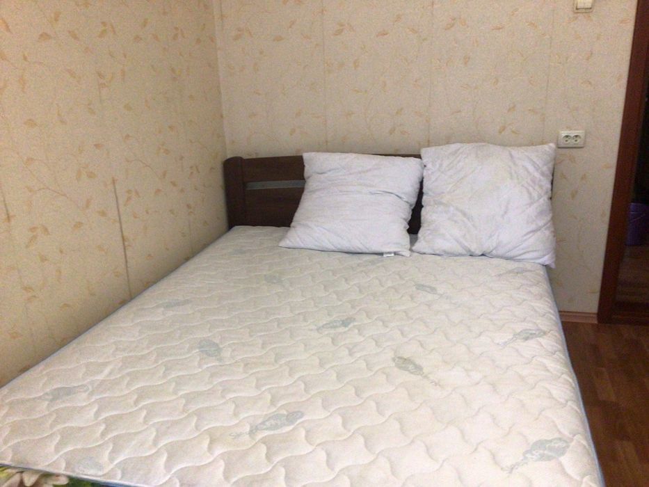 Оренда однокімнатної квартири на Житлоселище . Ліфт працює .