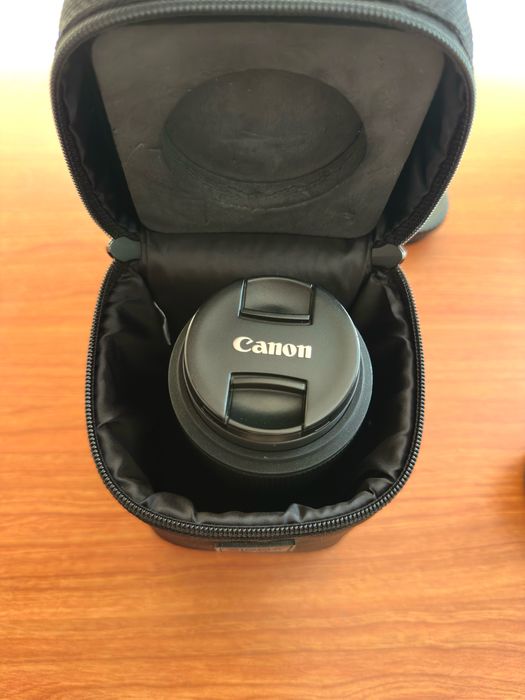 Canon EF. Sigma 105mm f/2.8 EX DG Macro