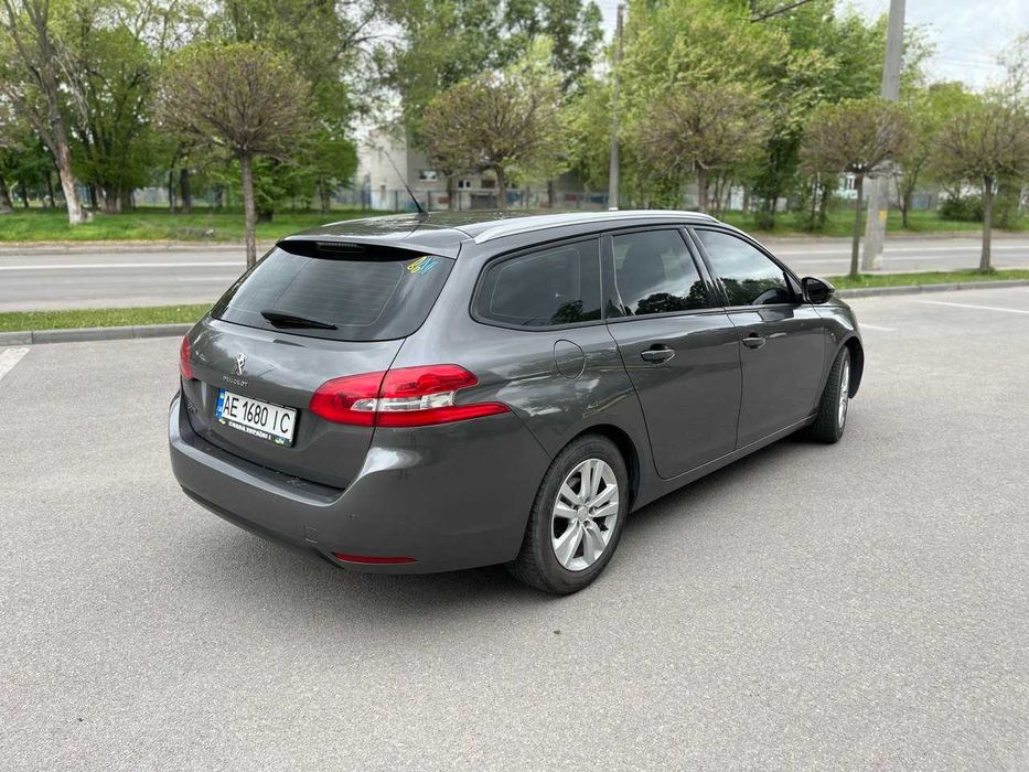 Peugeot 308 SW 2016