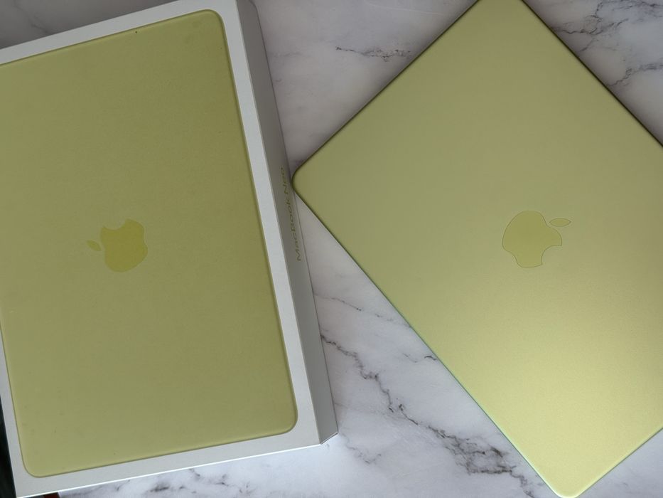 Macbook Neo 13”