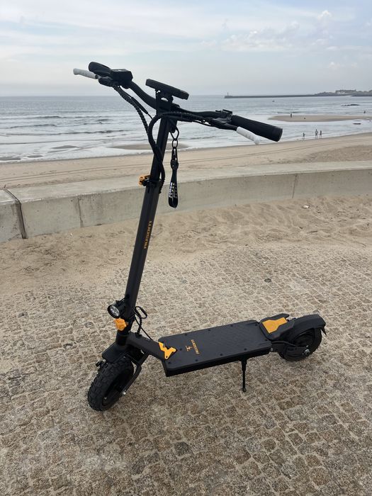Ausom L1 Abe – 2.000 km | Controlador novo | Bem estimada