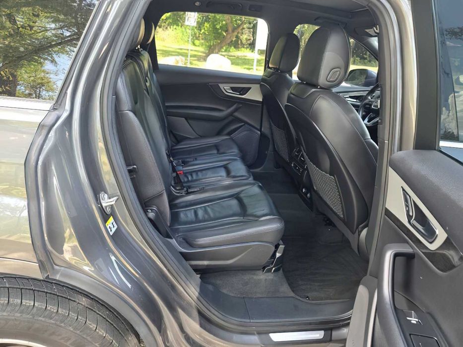 Audi Q7 quattro SE Premium 45 TFSI      2019