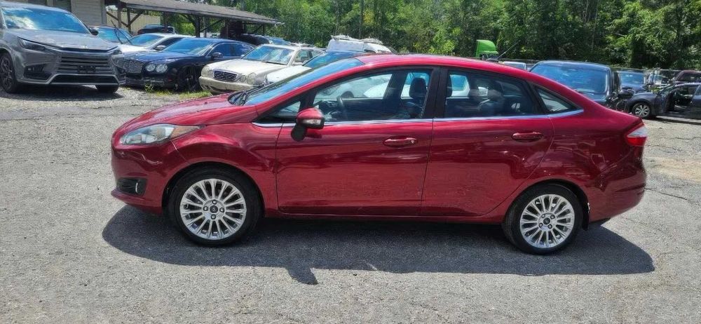 Ford Fiesta Titanium      2016