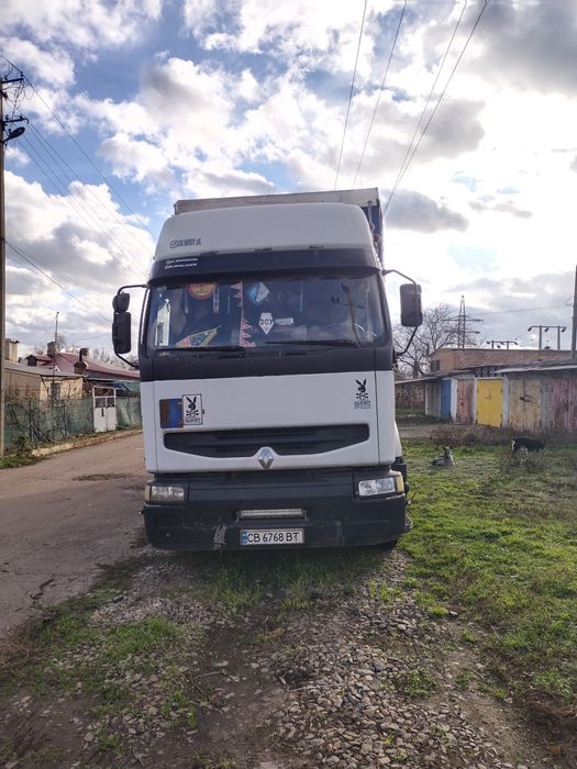 Продам.  Рено Премиум