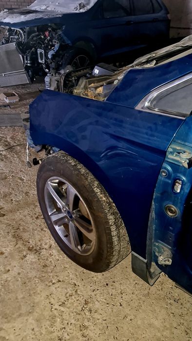 Крило Ford Edge R/L 2015-2024