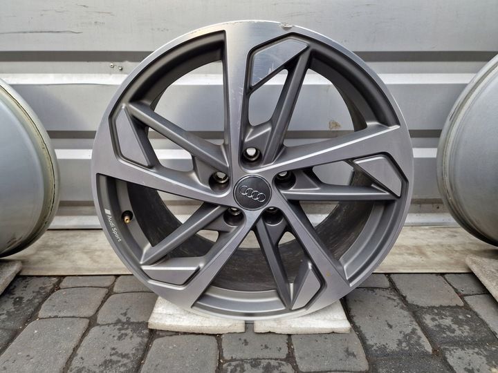 ORYGINALNA Felga Audi 18" 8.0" ET 40 5x112 8W0.601.025.EK A4 8W0