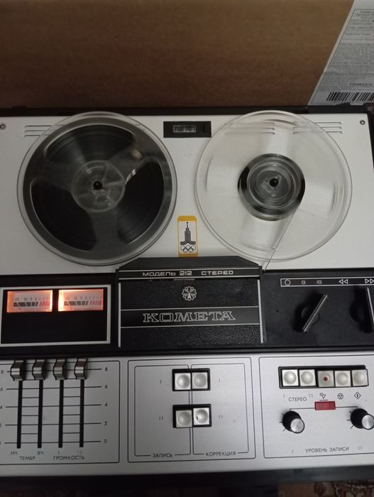 Катушечний магнітофон Комета 212-Олімпійська