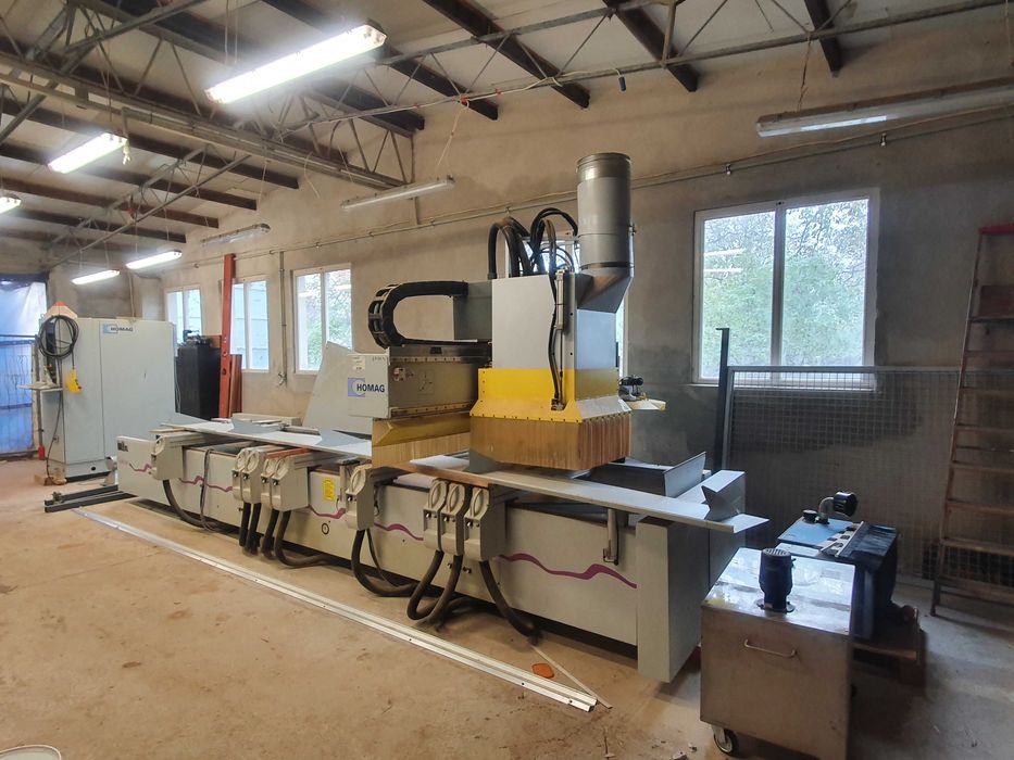 Oferuje uslugi obrobki CNC na centrum Homag Optimat BOF 41 45K