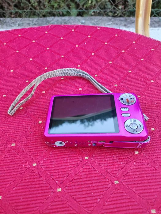 Aparat fotograficzny cyfrowy Fujifilm FINEPIX