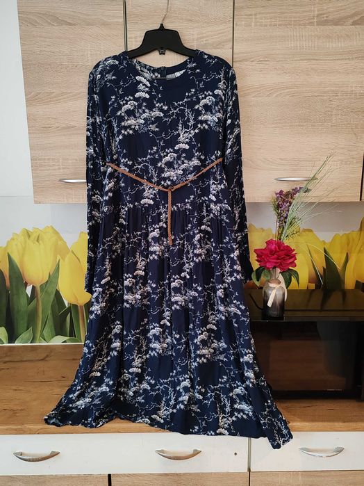 Wygodna granatowa sukienka midi VRS rozmiar ok 44/46 wiskoza