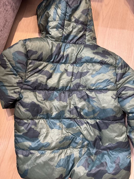 Фірмова курточка