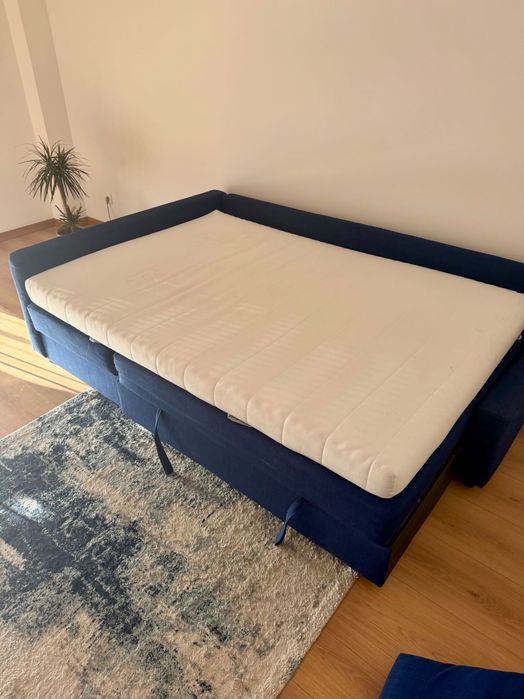 Sofá-cama + colchão