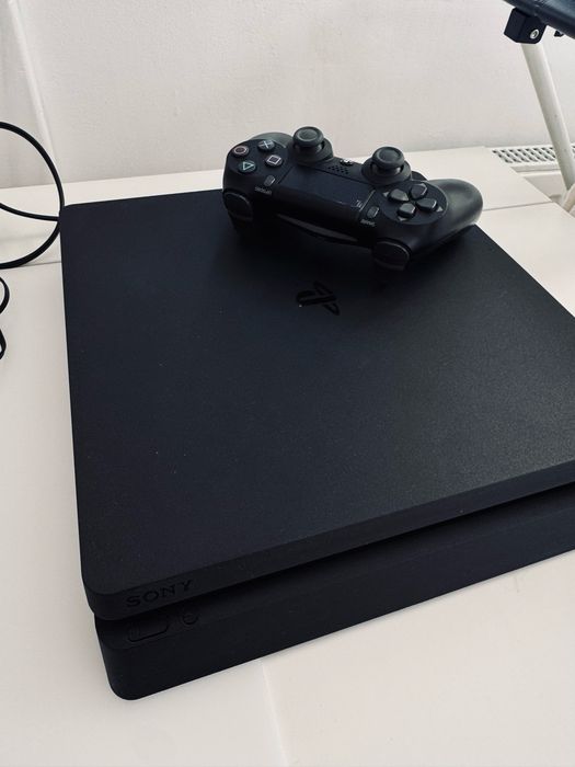 Playstation 4 zestaw jak nowy