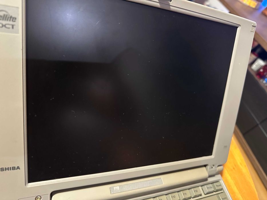 Toshiba Satellite T110CT niestestowany