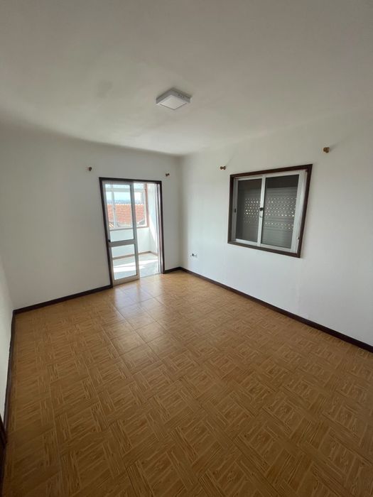 Vendo casa t4 no concelho de Oliveira de Azemeis