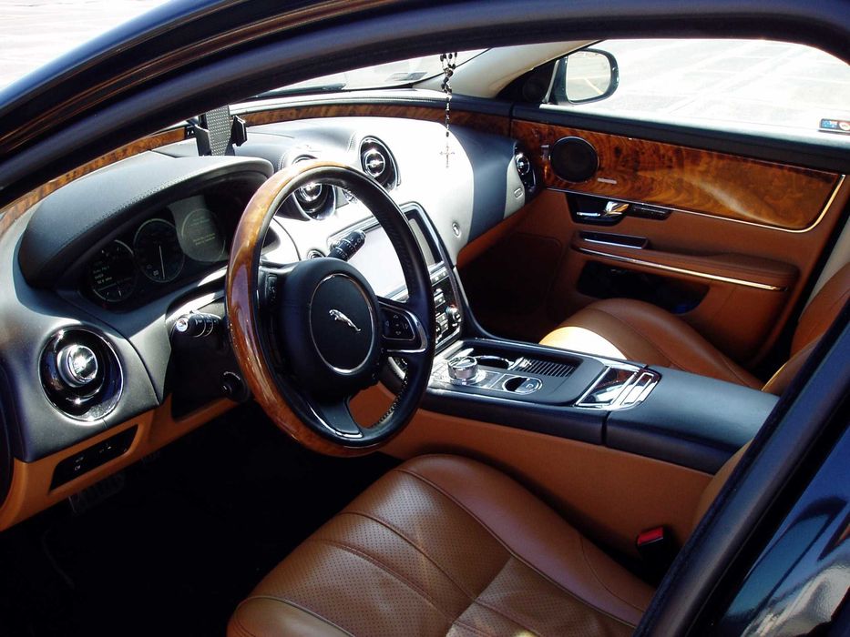 Auto do ślubu Jaguar XJ X351