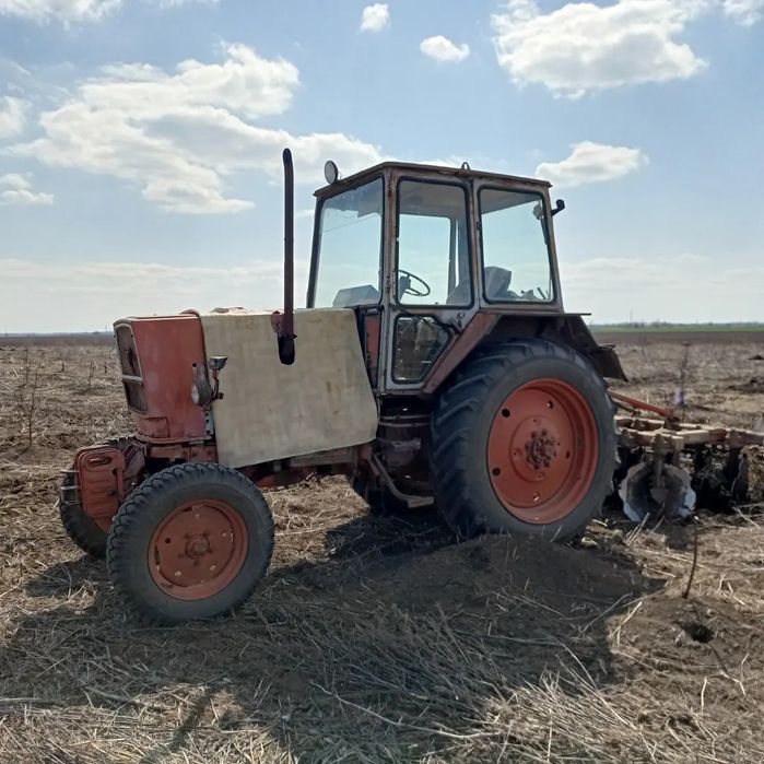 Продам трактор юмз6