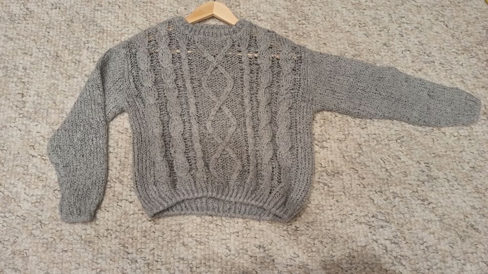 Ciepły i mięciutki sweter damski. Melanż, XS/S, angora. Reserved