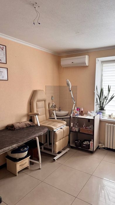 Продам помещение под салон красоты,стоматология,Левобережный 3 пр.Мира