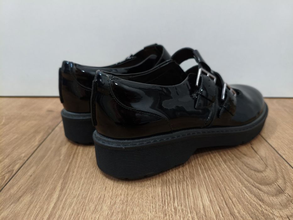 Buty Clarks półbuty damskie skórzane czarne 39,5 25,5cm