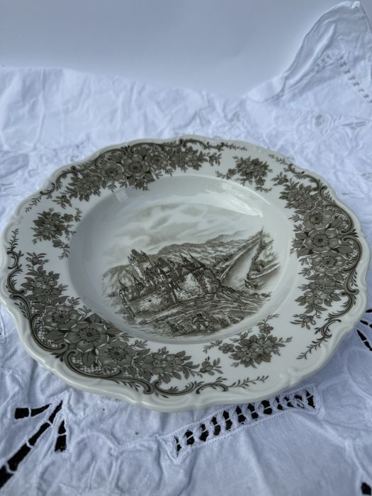 Посуда  винтаж Seltmann Weiden холмы рейна  в идеале