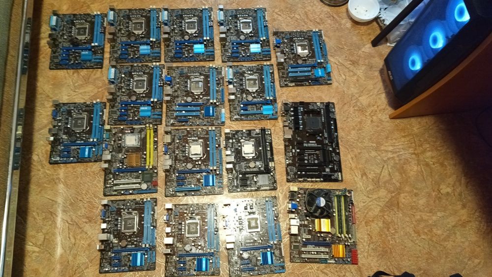 Рабочая материнская плата DDR3 socket 1155