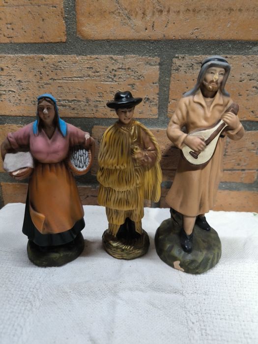 Conjunto de 3 Figuras de Presépio