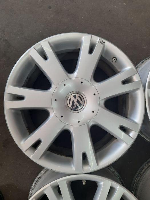 (020) Felgi 18" 5x130 ET 57 8j - Volkswagen