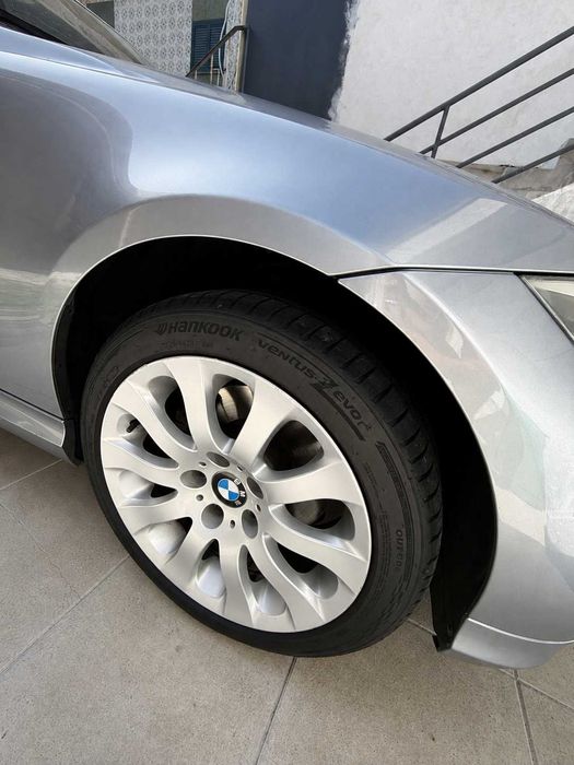 BMW 318d Touring E91 LCI | 2010 | 210.000 km | GPS | Bi-Xénon | PDC