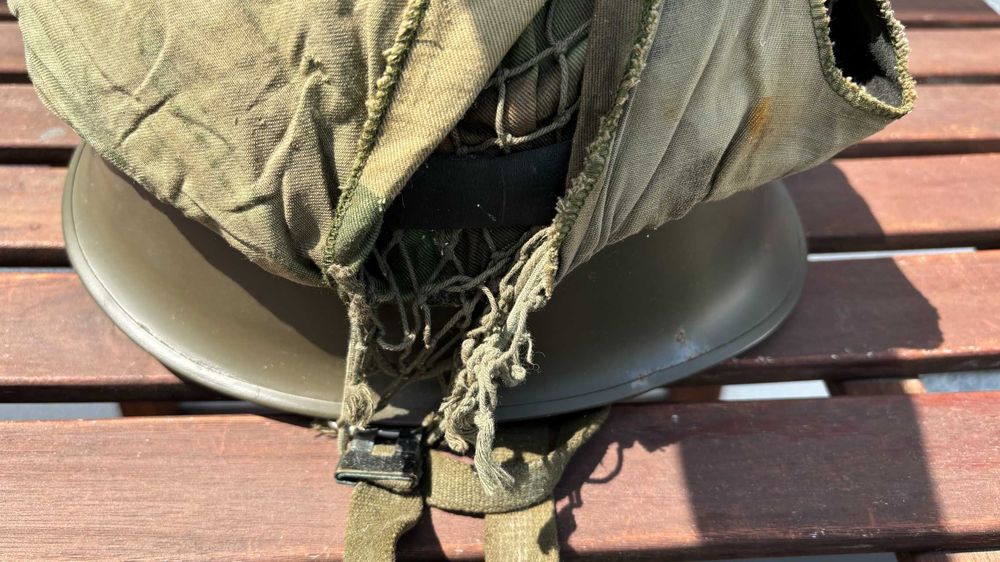 Oryginalny niemiecki hełm VDN 89/1 (M1A1) + liner US 90 + pokrowiec