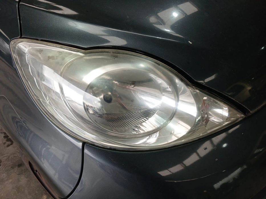 Ótica / farol direita PEUGEOT 107