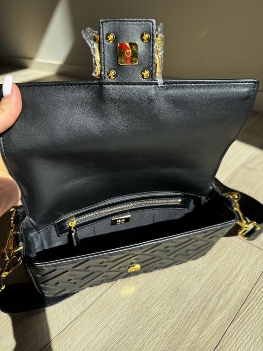 Сумка Fendi чорна шкіра нова