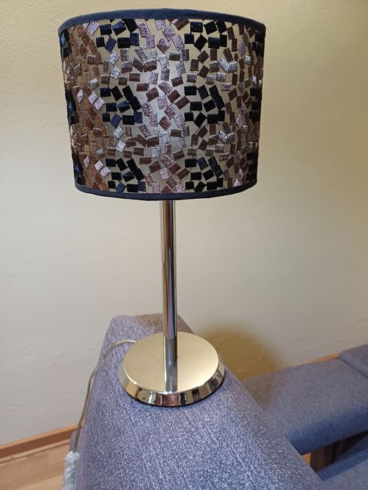 Candeeiros teto e um de mesa