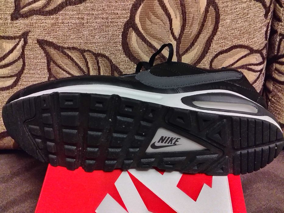 Шкіряні кросівки NIKE AIR MAX COMMAND EUR42/27.5CM