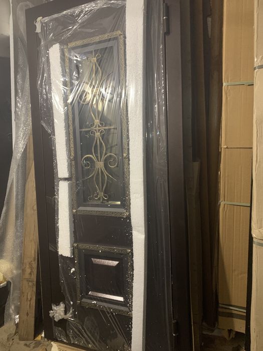 Двери Входные от склада. Возможен замер, доставка и монтаж.