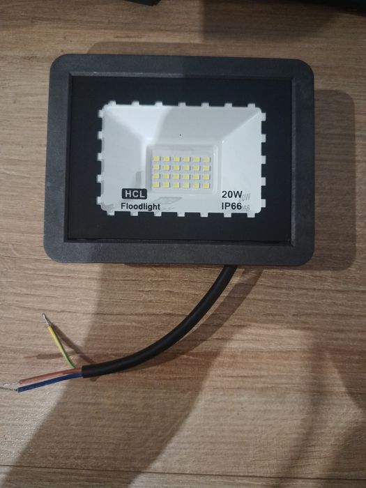 Reflektor LED 20w 230v
