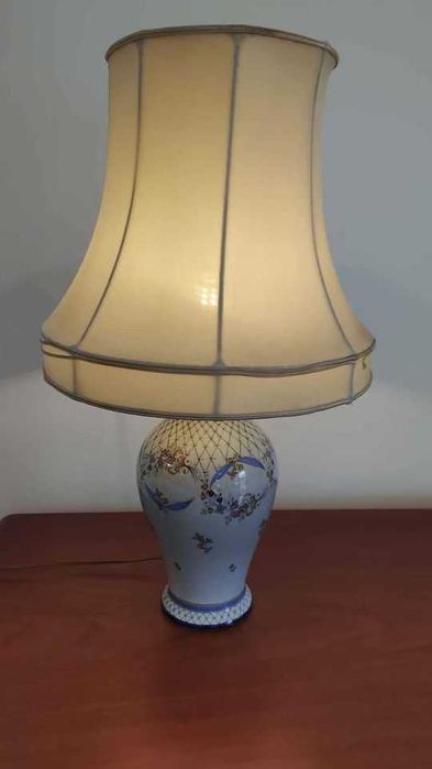 Candeeiro pintado á mão - Fábrica do Carvalhinho