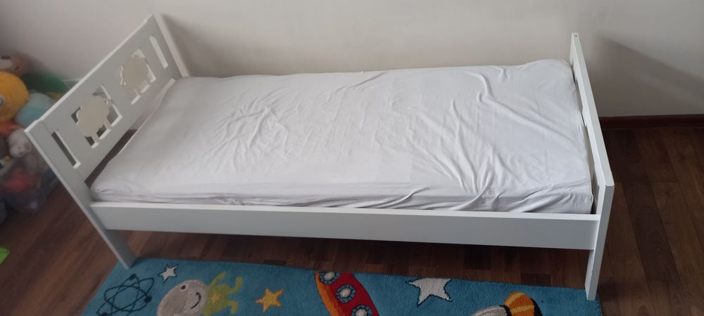 Ikea Kritter lóżko z materacem