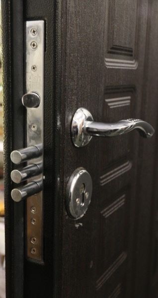ЗАМКИ дверные Двери метал. РЕСТАВРАЦИЯ,изготовление нових