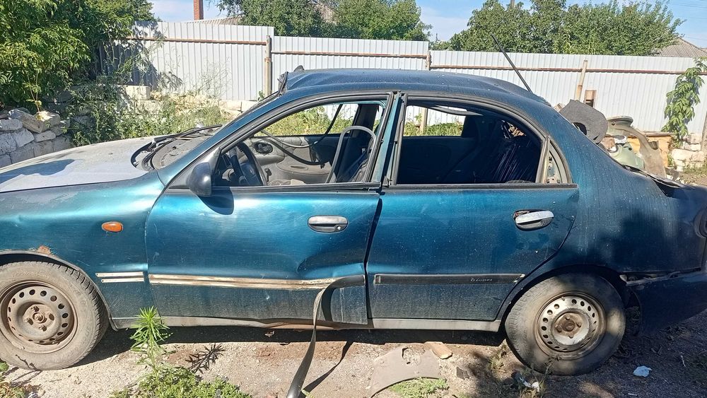 Продам машину на запчасти