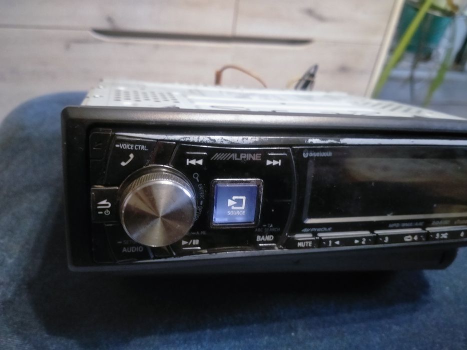 Alpine CDЕ-178BT процессорная магнитола с блютузом