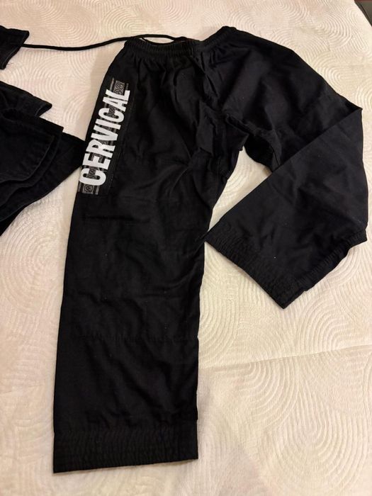 Kimono Jiu Jitsu Pro Light M2 – Impecável / Pouco Uso