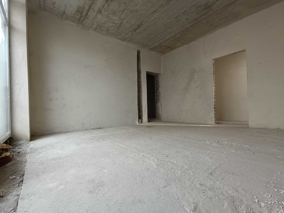 ПРОДАМ дім  загороджений дуплекс з гаржем та терасою 160 м² , 3сот ГАЗ  підключенні всі міські комунікації