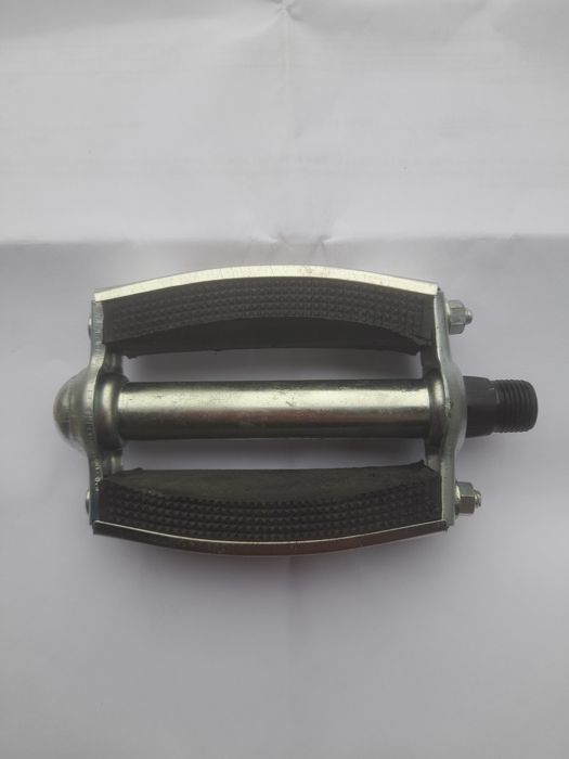 Педаль на велосипед(права).