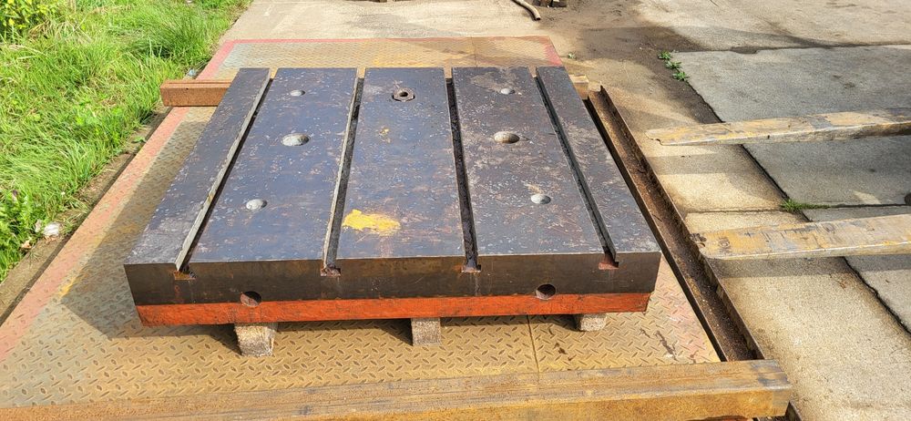 Stół frezarski traserski tokarski rowkowy spawalniczy