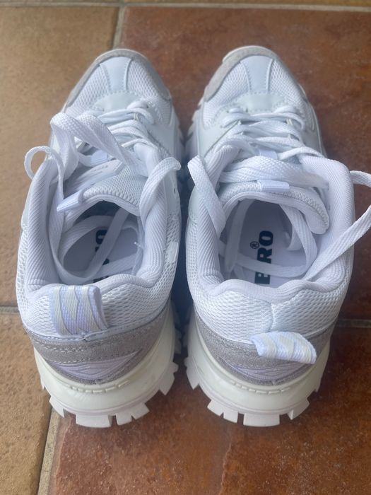 Buty UMBRO białe