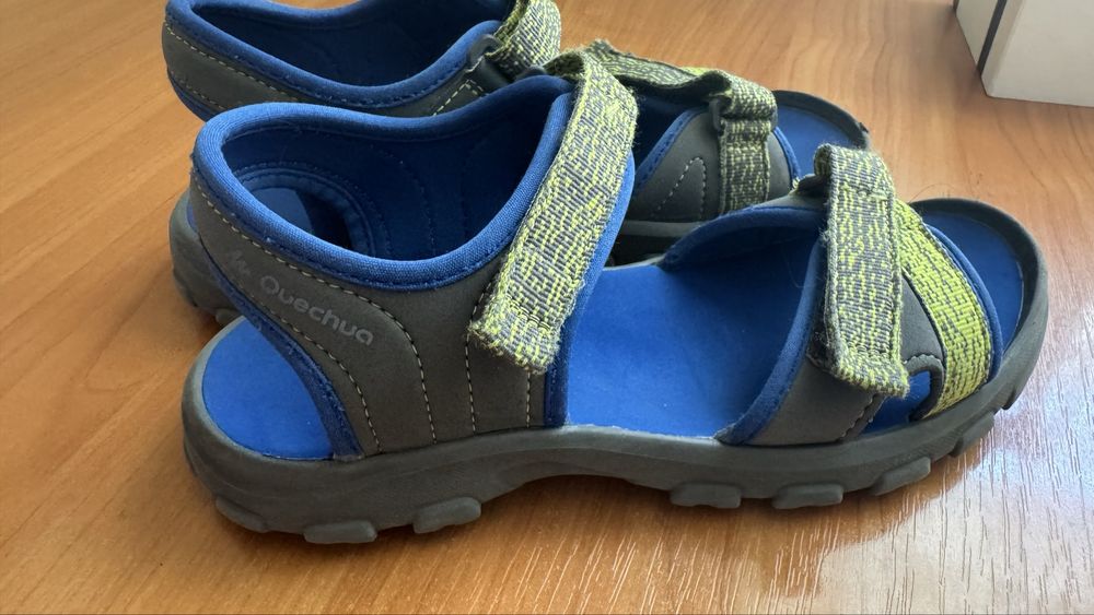 Продам сандалі дидячі QUECHUA