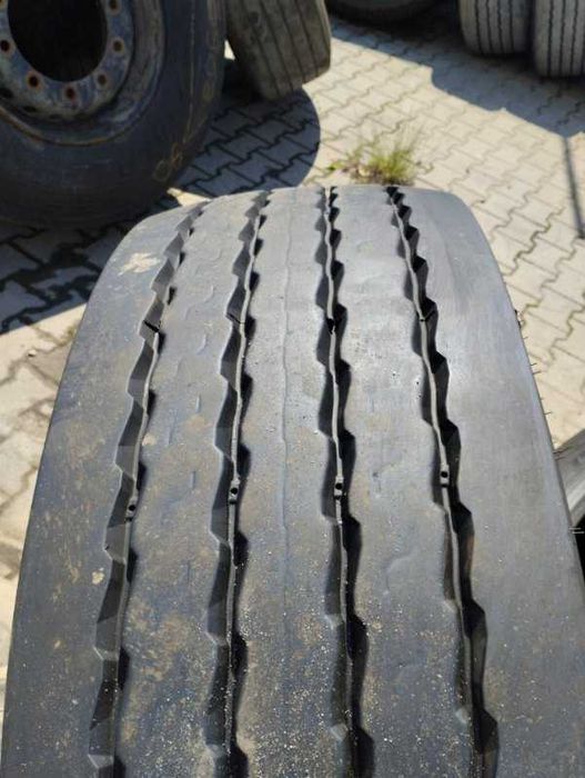 opona Michelin remic x multi T 385/65R22,5 łata na czole